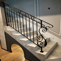 Escalier en colimaçon moderne en fer forgé, garde-corps d'escalier, balustrade de balcon, fabricant sur mesure en fer forgé