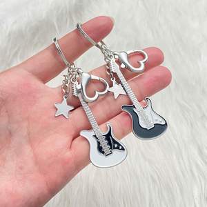 Porte-clés pendentif en alliage de zinc Y2K, en forme de cœur et d'étoile, pour sac de fille, accessoire de mode, souvenir de festival de musique, cadeau - Product Image 4