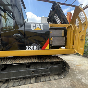รถขุดตีนตะขาบ CAT 320D2L มือสอง ขนาด 20 ตัน ระบบไฮดรอลิก ยี่ห้อแคตเตอร์พิลลาร์ สำหรับงานก่อสร้าง - Product Image 3