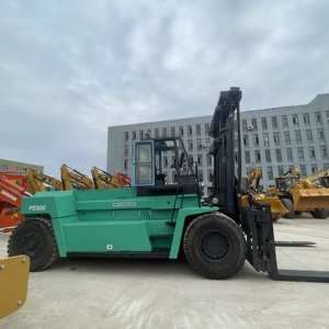 Montacargas Diésel Mitsubishi FD300 Usado de 30 Toneladas, Origen Japón, Motor 6D24‑T, Listo para Enviar, para Manejo de Contenedores en Puertos - Product Image 5