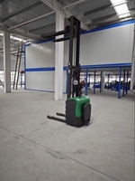 Chine Offre Spéciale empileur électrique portatif à chargement automatique entrepôt hydraulique manuel chariot élévateur à distance empileur hydraulique manuel pour