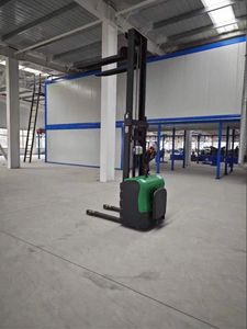 चीन गर्म बिक्री पोर्टेबल स्व-लोडिंग इलेक्ट्रिक स्टेकर मैनुअल हाइड्रोलिक गोदाम रिमोट मैनुअल हाइड्रोलिक गोदाम - Product Image 6