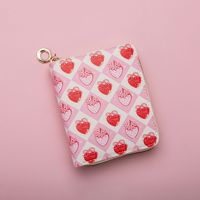 Portefeuille court à fermeture éclair avec imprimé de fraises mignonnes, porte-cartes en cuir PU, mini porte-monnaie, petit sac à monnaie portable pour filles