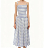Robe midi trapèze tendance pour femme, décontractée, bleu clair et blanc à carreaux, bretelles spaghetti tressées, buste smocké en dentelle, pour le quotidien