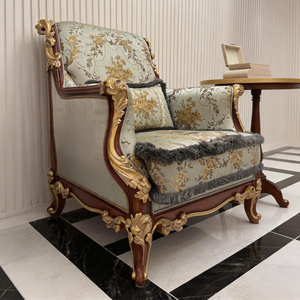 Sillón Clásico Francés Bergere con Flecos, Borlas y Tapicería Floral, Tallado y Dorado, <span class=keywords><strong>para</strong></span> Salón, Sala de Lectura o Boudoir - Product Image 1
