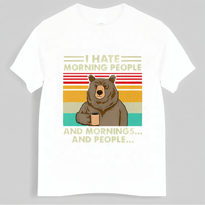 T-shirt divertente con orso che beve caffè, simpatico animale pigro, stile retrò - I Hate Morning People and Mornings and People - Product Image 5