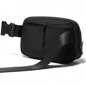 Riñonera de nailon personalizada al por mayor, riñonera deportiva de viaje, bolso de pecho cruzado de moda para mujer con logotipo - Product Image 3