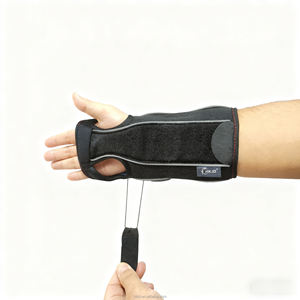 HKJD Tutore per Polso Premium Regolabile con Supporto per Pollice in Materiale Ecologico per Mano Destra e Sinistra per Lesioni al Polso - Product Image 6