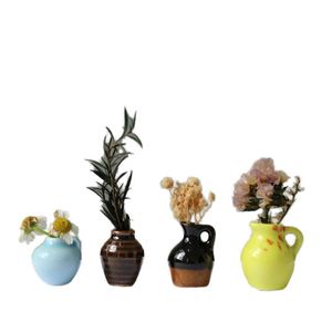 Mini vase à fleurs en céramique émaillée, technique de décalcomanie, décoration de maison de poupée, petite artisanat en porcelaine, écologique, pour toutes les occasions festives ML - Product Image 1