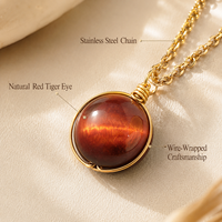 Collier pendentif en œil de tigre rouge naturel, enroulé de fil d'acier inoxydable, pour un usage quotidien