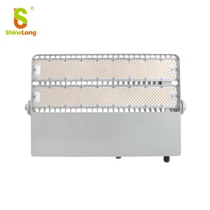 Lente estándar de 90 ° 30 ° 60 ° P6 Otional High Power 1000W IP65 LED Flood Light Área de disipación de calor grande para Municipal Square - Product Image 4