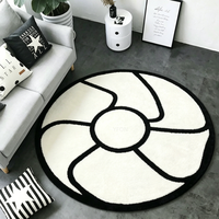 Tapis personnalisé en gros, tapis rectangulaire en polyester durable avec motif cœur pour la décoration intérieure