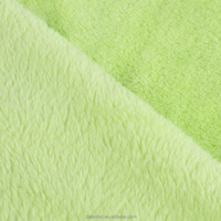 Delantex Tissu doux personnalisé Matière première textile 100 polyester Tissu polaire de flanelle solide pour couverture et vêtements Échantillon gratuit