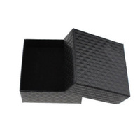 Boîte à bijoux haut de gamme carrée à motif diamant gaufré avec couvercle et base pour le rangement des boucles d'oreilles et des bracelets