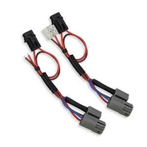 Güç Kaynağı ve Güç Çıkışı Bağlantı Kablo Demeti, 2 Delikli 10A Küçük Sigorta Kutusu Soketi Oluklu Boru Otomotiv Kablo Demeti - Product Image 4