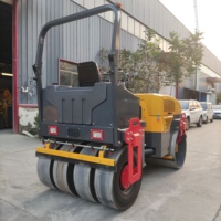 Compacteur routier diesel 2-5 tonnes avec pompe hydraulique, moteur et pneus en caoutchouc, rayon de braquage court JS4000