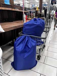 Sac à linge en polyester écologique avec cordon de serrage, robuste, capable de contenir jusqu'à trois charges, sac à poussière pour paniers à linge - Product Image 3