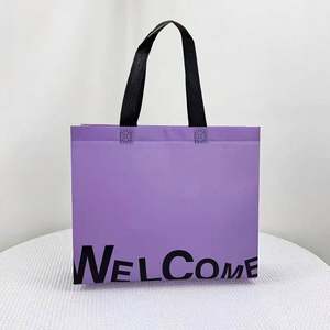 Sac fourre-tout non tissé imperméable en gros avec logo personnalisé pour cadeaux, voyages et activités de plein air - Product Image 3