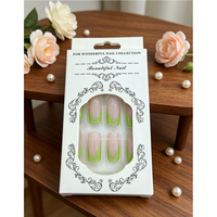 Emballages personnalisés imprimés pour cosmétiques et faux ongles, avec fenêtre transparente, en papier d'art de luxe, doublure en éponge et fermeture magnétique