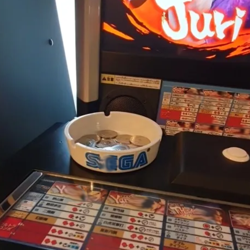 灰皿×2 / matsui gaming machine/ ashtray Deck Out Your Arcade Cabinet with a Portable Ashtray