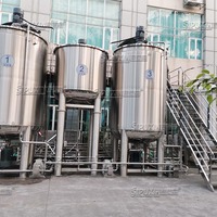 Cuve de mélange de liquides chimiques multifonctionnelle en acier inoxydable de 20 tonnes avec agitation électrique automatique et chauffage à la vapeur, 20000L