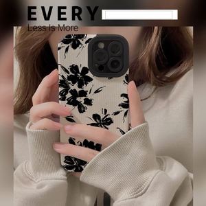 Funda de Teléfono de Lujo con Flores de Tinta Negra y Blanca para Samsung A54 A31 A51 A53 A33 A32 A72 A22 A23 A14 M22, Funda de Cuero Resistente a Impactos - Product Image 2