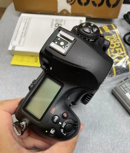กล้อง <span class=keywords><strong>Nikon</strong></span> D850 SLR ดิจิตอล สภาพ 95% ความละเอียด 45.75 ล้านพิกเซล เซ็นเซอร์ CMOS ฟูลเฟรม กล้องมือสอง - Product Image 3