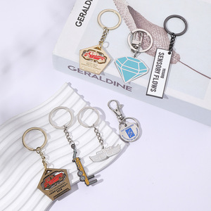 Diseño de insignias de metal esmaltado personalizadas al por mayor para llaveros promocionales y mosquetones - Product Image 4