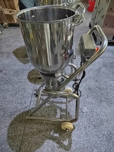 Mixeur et presse-agrumes professionnel robuste pour smoothies et jus, machine de traitement efficace des boissons pour la production de glace, 30L, électrique - Product Image 3