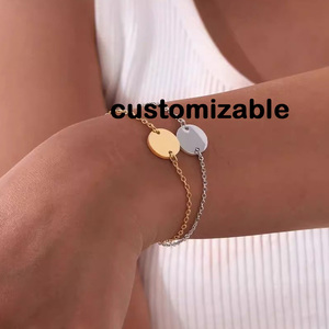 Bán Buôn Biểu Tượng Tùy Chỉnh Tên Vòng Vòng Đeo Tay Trang Sức 18K Mạ Vàng Thép Không Gỉ Thời Trang Đơn Giản Người Phụ Nữ Đĩa Vòng Đeo Tay Cho Món Quà - Product Image 1