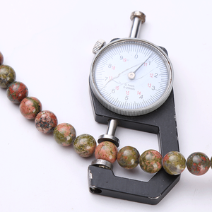 Perles de pierres précieuses d'onyx naturel, facettées, taille ovale, hauteur de 3 mm avec dos plat pour application de bijoux - Product Image 2