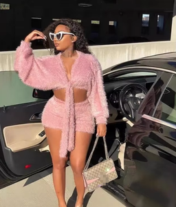 Nuevo Conjunto de Dos Piezas de Felpa para Mujer de Invierno, Top Corto <span class=keywords><strong>con</strong></span> Cordones de Manga <span class=keywords><strong>Larga</strong></span> y Minifalda, Estilo Elegante - Product Image 4