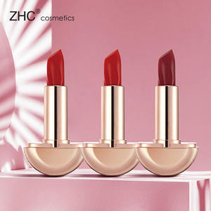 Rouge à lèvres hydratant et soyeux longue tenue CC2777 Violin, étui diamanté - Product Image 3