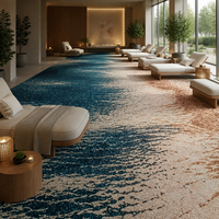 Immersive Strandresort-Teppichfliesen aus Nylon mit HD-Druck, blau-sandfarbenem Ombre-Effekt, nahtloser Bodenbelag für Hotel- und Gastronomieprojekte