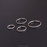 Anneau segmenté articulé en acier inoxydable classique et tendance avec zircone cubique, pour piercing cartilage, tragus, orbital, conque, hélix, mariage