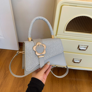 Bolso de Mano Brillante de Moda Coreana para Mujer 2026, Nuevo Bolso de Hombro de Lujo Ligero con Cierre de Flor, Textura Premium, Bolso Cruzado - Product Image 4