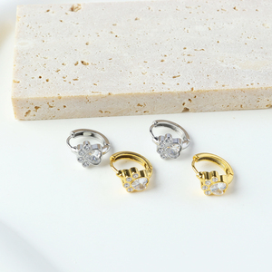Boucles d'oreilles créoles en acier inoxydable plaqué or 18 carats avec zircon, motif patte de chat mignon, bijoux fins tendance, cadeau pour femme, vente chaude INS - Product Image 1