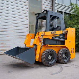 Minicargadora Compacta con Ruedas HIGHTOP, Carga Operativa de 300 kg, Control Piloto, 4x4, para Jardinería y Construcción - Product Image 3