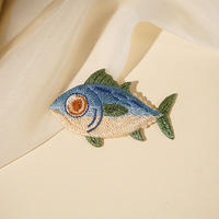 Patch thermocollant brodé en tissu motif poisson de dessin animé marin avec fil à broder pour vêtements d'enfants et décoration intérieure, réparation de taches