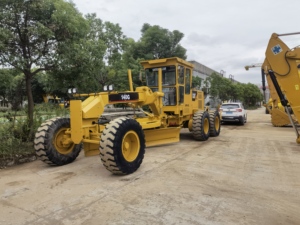 รถเกรดเดอร์ CAT 140G มือสองสำหรับขาย |   รถเกรดเดอร์ Caterpillar 140G น้ำหนัก 21 ตัน เครื่องจักรก่อสร้างจากญี่ปุ่นแท้ ปี 2018 ใช้งาน 2500 ชั่วโมง พร้อมวิดีโอ - Product Image 4