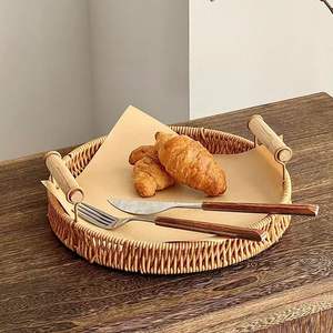 Cesta Redonda de Mimbre Sintético con Acabado Lacado, Tejida a Mano, para Servir Pan, Frutas, Pasteles y Comida en la Mesa de la Cocina - Product Image 5