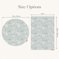 Nappe bleu clair à imprimé botanique blanc et motif croquis vert, linge de table pour salle à manger de style cottage ou ferme