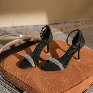 Chaussures de mariage sexy pour femmes à talon aiguille, bout pointu, avec bride de cheville, brodées et perlées, en cuir véritable imperméable, couleur intemporelle - Product Image 5