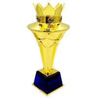 Trophée de base en métal de haute qualité logo en métal doré trophée de couronne de football personnalisé