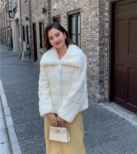 Approvisionnement en gros d'usine personnalisé femmes hiver mode véritable <span class=keywords><strong>manteau</strong></span> de <span class=keywords><strong>fourrure</strong></span> de <span class=keywords><strong>vison</strong></span> naturel pour les femmes - Product Image 5