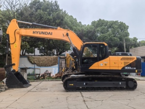 Excavadoras Hyundai 300lc-9s de Segunda Mano Más Vendidas, Motor de 30 Toneladas, Buen Precio en Oferta, Disponibles en Stock - Product Image 5