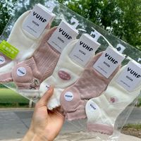 Chaussettes mi-tubes à pois pour femmes, nouveau design, style preppy, mignonnes, rayées, en coton, confortables, vente en gros