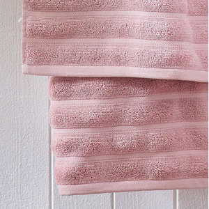 Serviette de Bain de Haute Qualité en Gros pour la Maison et l'Hôtel, Serviette de Sport et de Gym Personnalisée en Coton Éponge 100% de Haute Qualité - Product Image 5