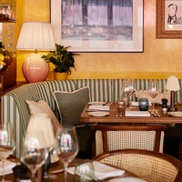 Meubles de restaurant en cuir vert rayé durable, table et chaise de bistrot de haute qualité