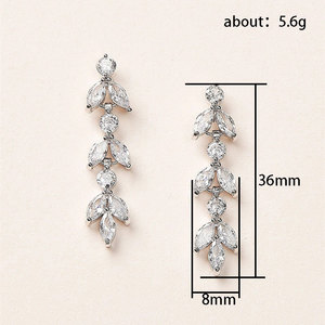 Orecchini Pendenti a Foglia con Nappe per Donna, Gioielli Scintillanti alla Moda - Product Image 4